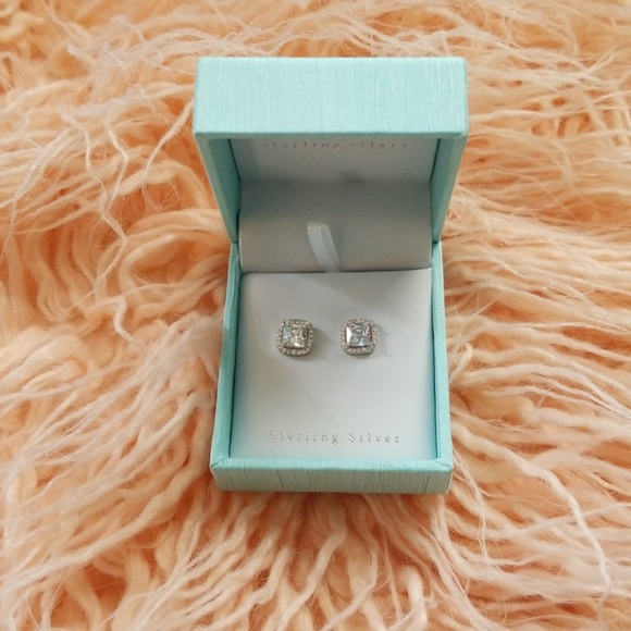 Jewelry - Earrings